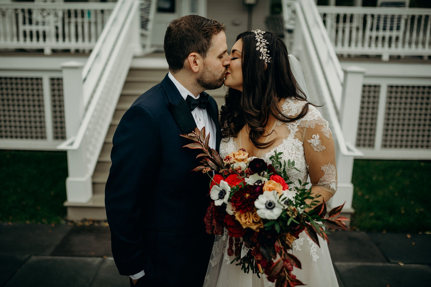 Inns of Aurora Wedding Flowers | Clarice + John