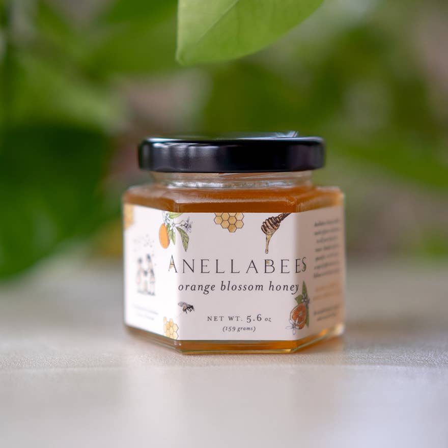 Anellabees | Orange Blossom Honey | A glass jar with charming illustrations.
