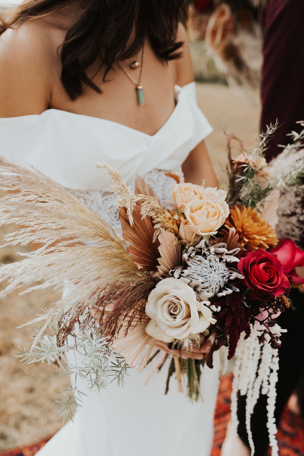 closeup of pampas grass boho bridal bouquet