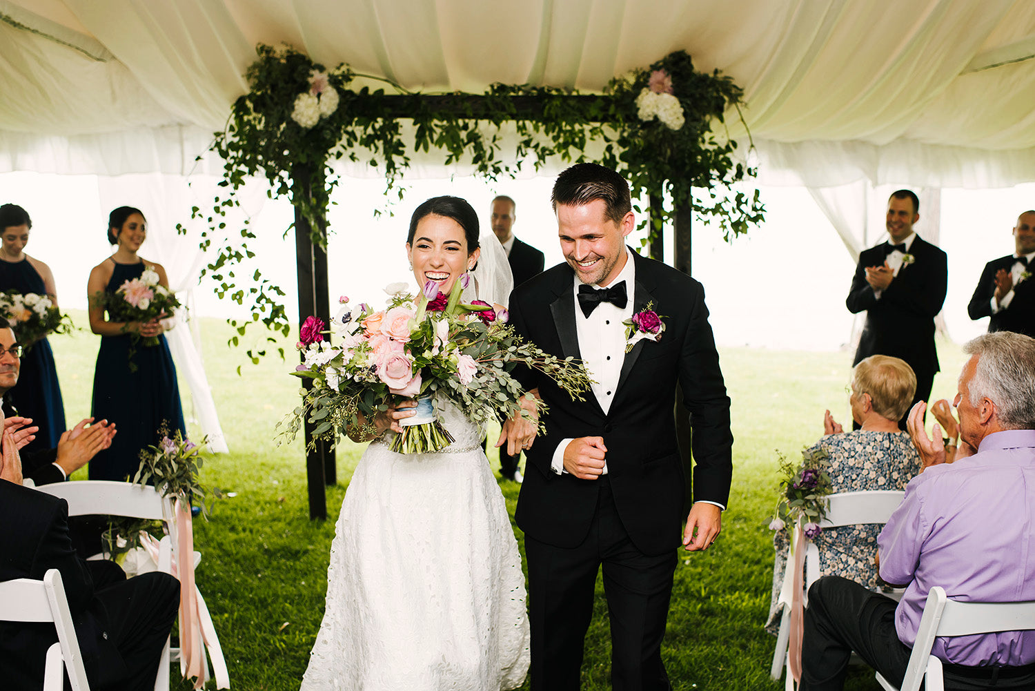 Aurora Inn Wedding Flowers | Rebecca + Michael