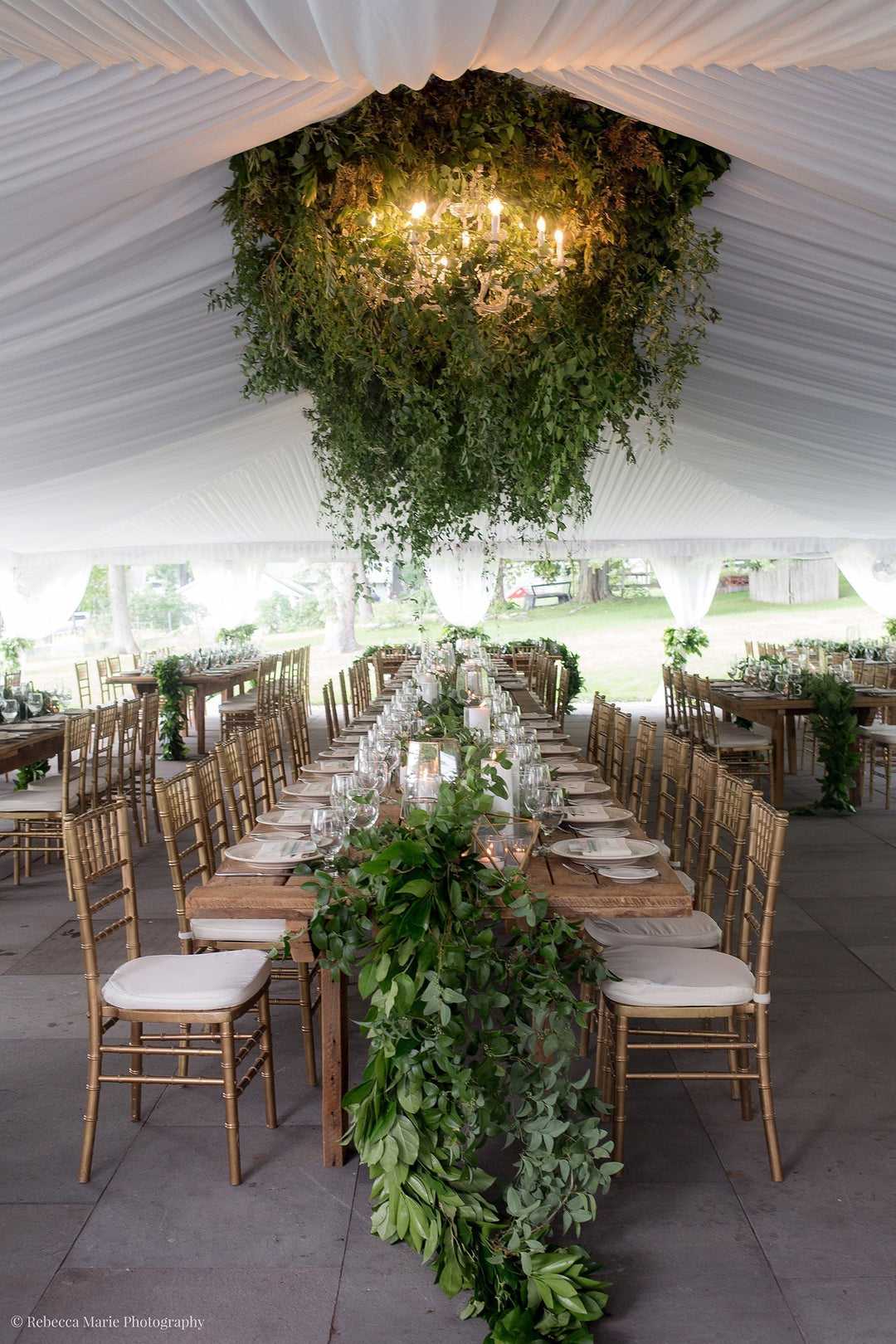 The Inns of Aurora Wedding Flowers | Lyss and Drew