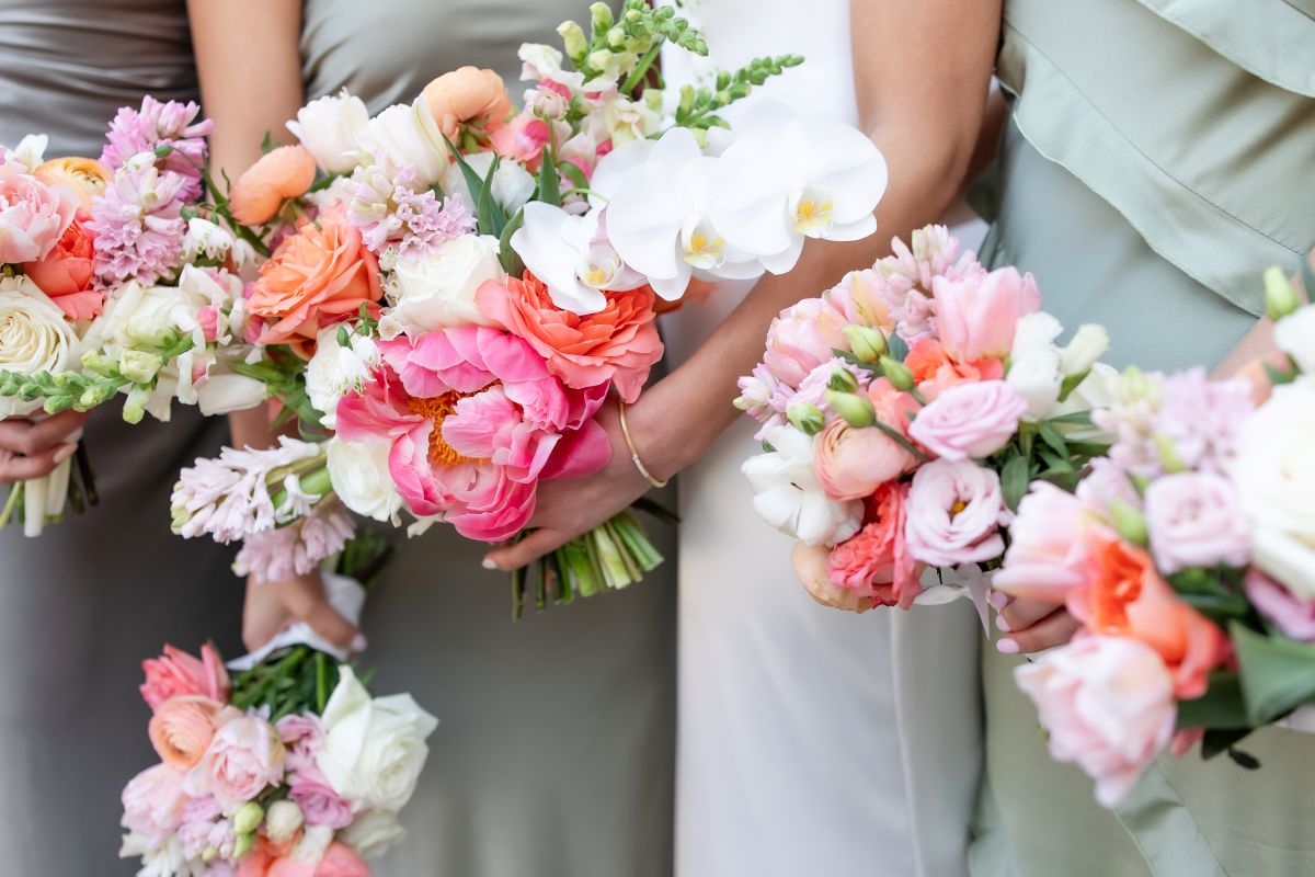 Kelsee Risler Photography | Stacy K Floral | Bridal party bouquets banner with peonies, roses, snapdragons, and more.