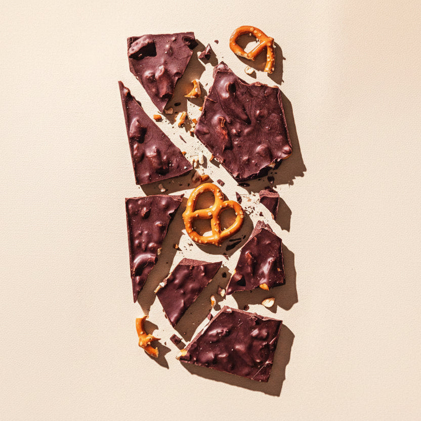 Compartes Chocolate | Dark Chocolate Pretzel.