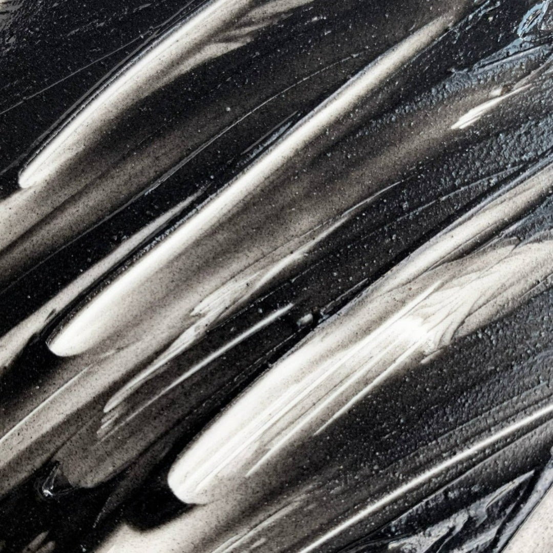 Honey Belle Charcoal Cardamom DIY Detox Mask features a powder-based bentonite clay mask that is so versatile.