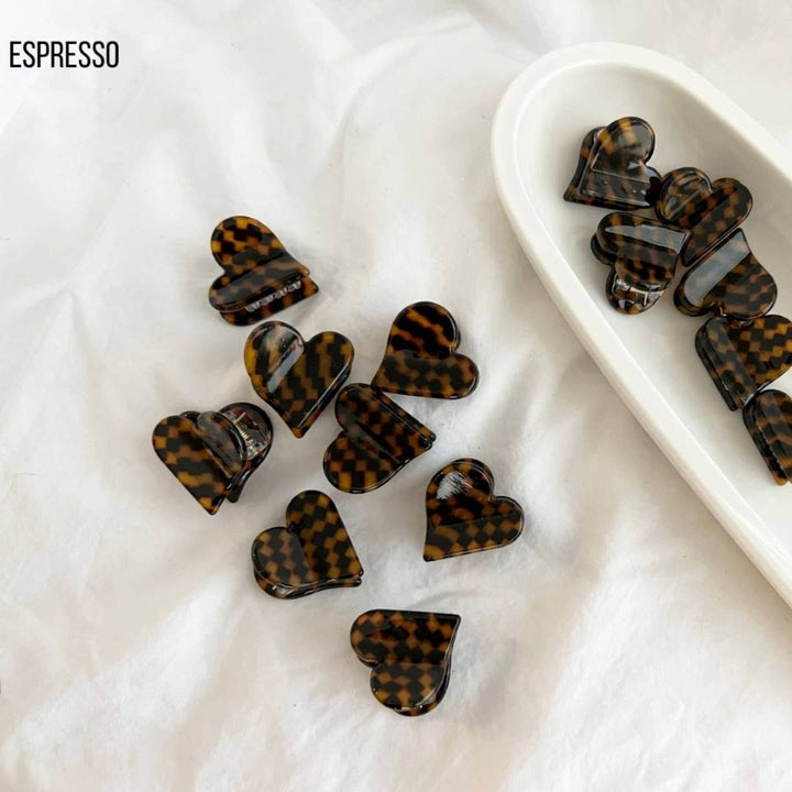 LoveLina | Heart Shape Acetate Hair Clip - DOLCE | A brown and black heart shaped hair clip.