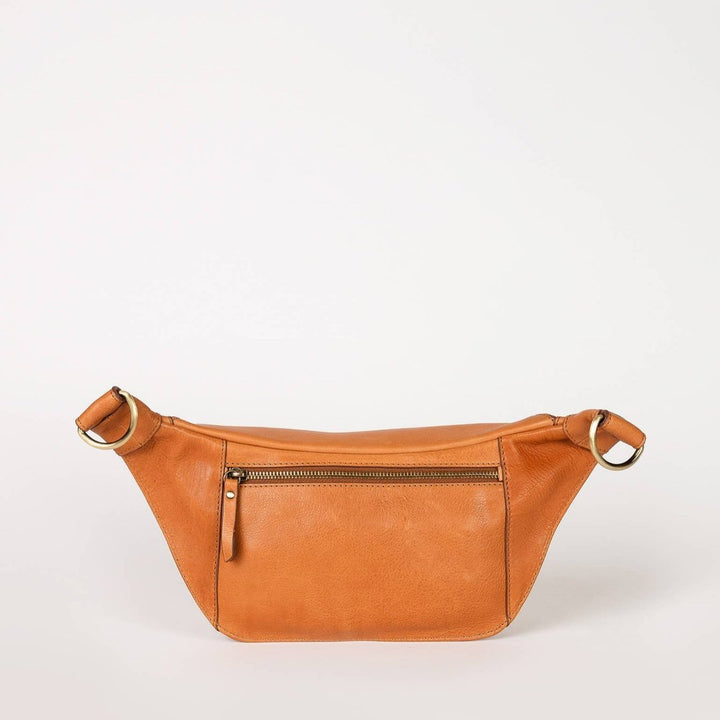 O My Bag | Bum Bag | Wild Oak Soft Grain, brown leather. Back side of bag is a small pocket.